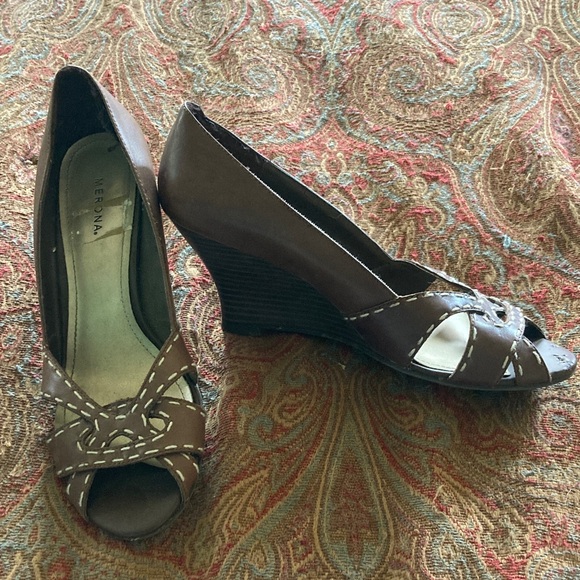 Vintage Merona Brown Peep Toe Wedges - Picture 1 of 7